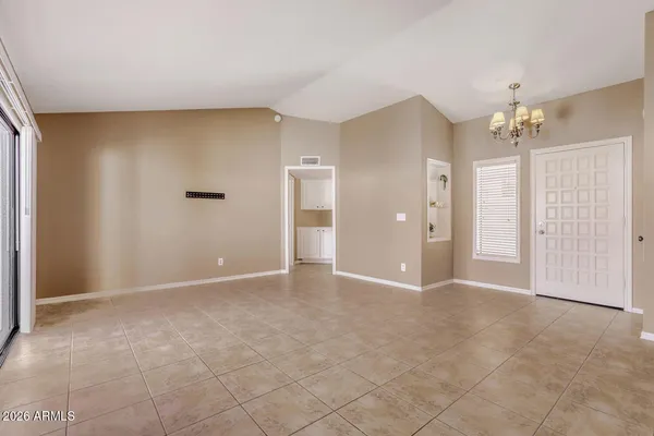 $2,300 | 3214 East Siesta Lane, Phoenix, AZ 85050