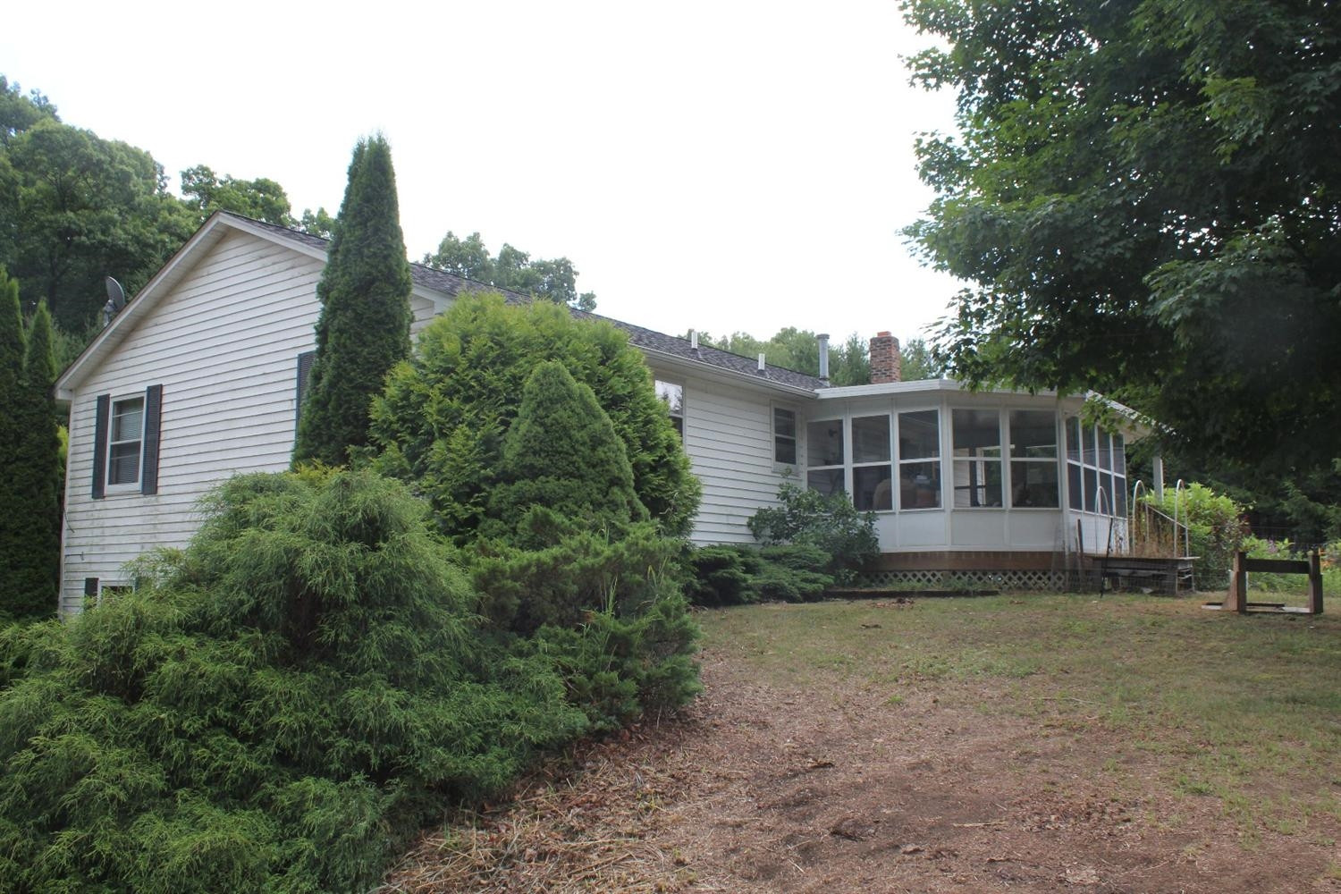 8760 Roe Road Chelsea, MI 48118 - Photo 4 of 7 Photo 4