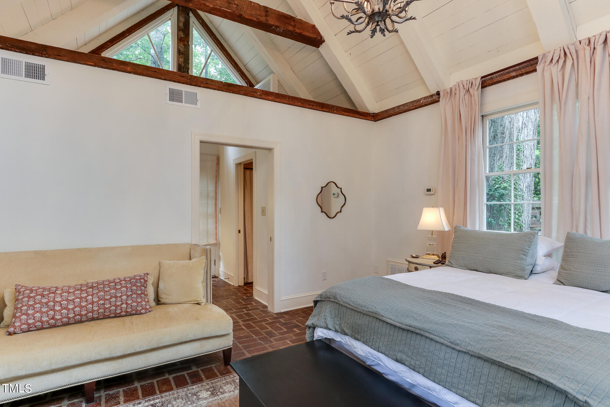 3231 Sussex Road Raleigh, NC 27607 - Photo 24 of 33 a living room with furniture