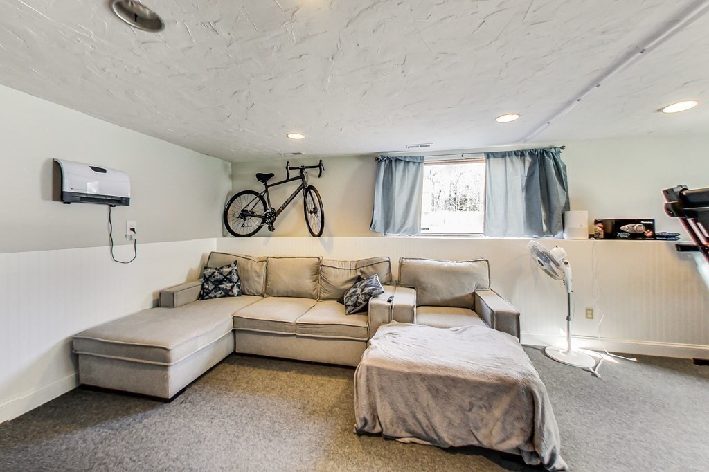 173 Damon Road Rockland, MA 02370 - Photo 30 of 39 Gallery Image 30