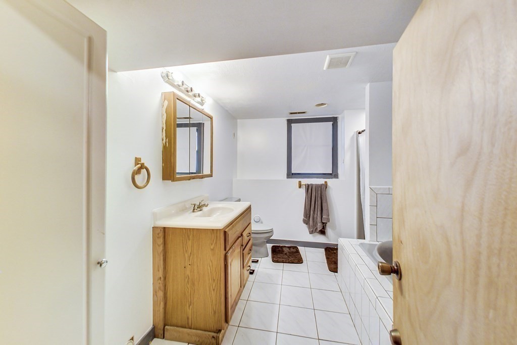 173 Damon Road Rockland, MA 02370 - Photo 34 of 39 Gallery Image 34