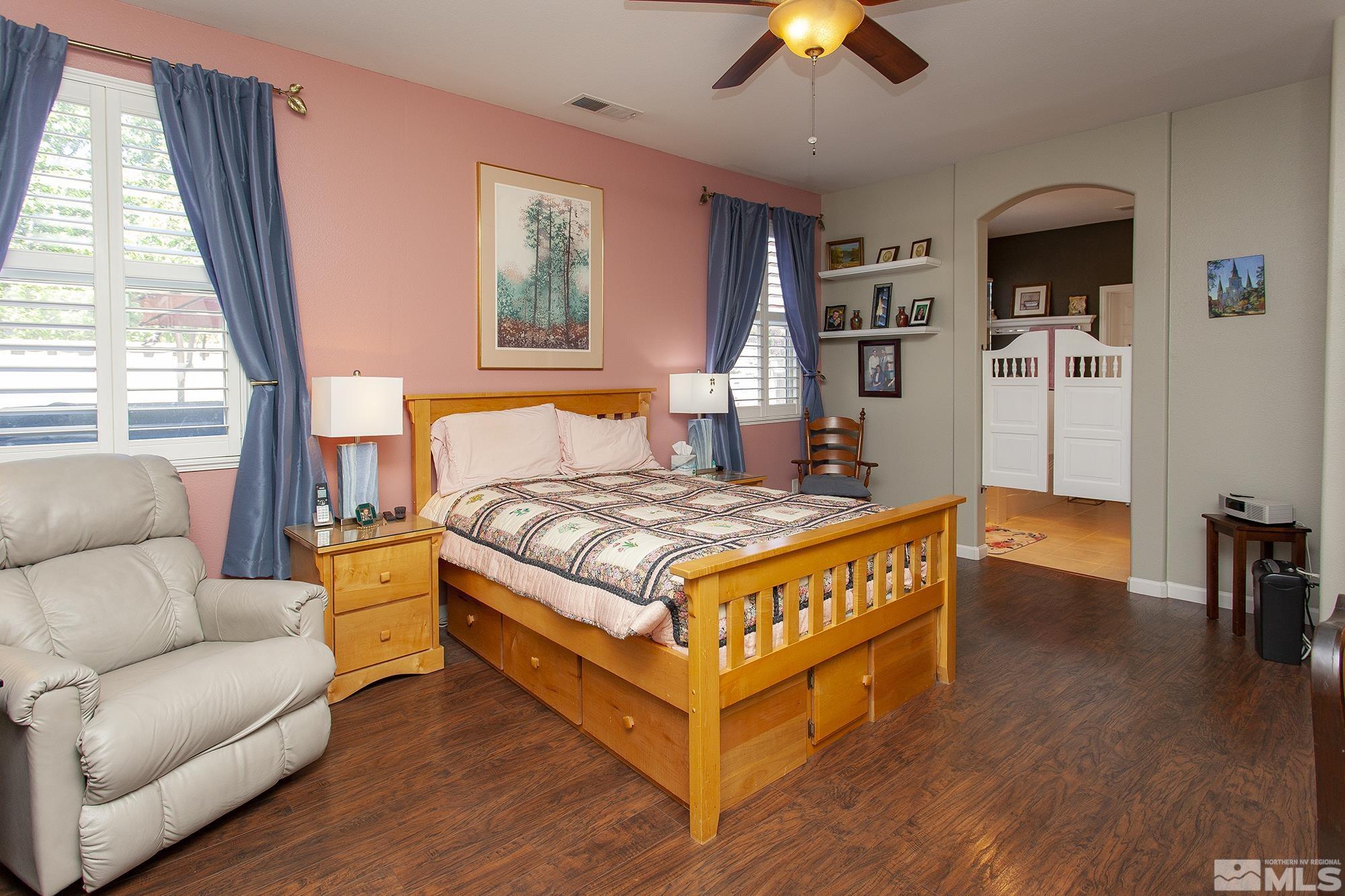 10459 Summershade Lane Reno, NV 89521 - Photo 15 of 40 Photo 15