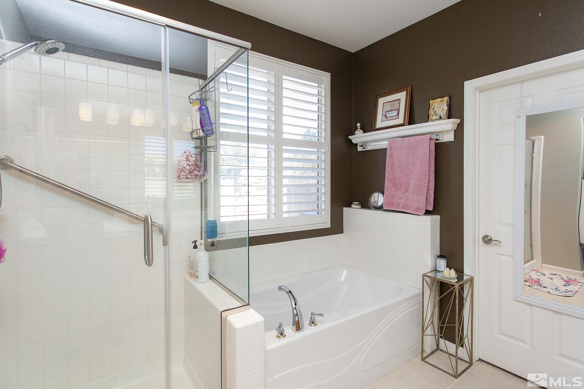 10459 Summershade Lane Reno, NV 89521 - Photo 17 of 40 Photo 17