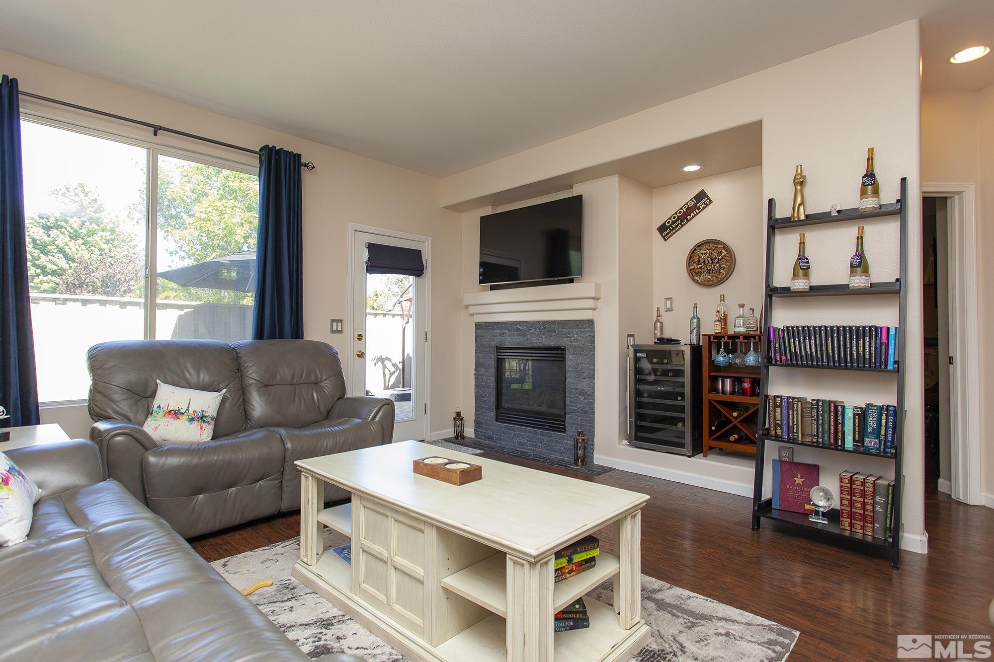 10459 Summershade Lane Reno, NV 89521 - Photo 5 of 40 Photo 5