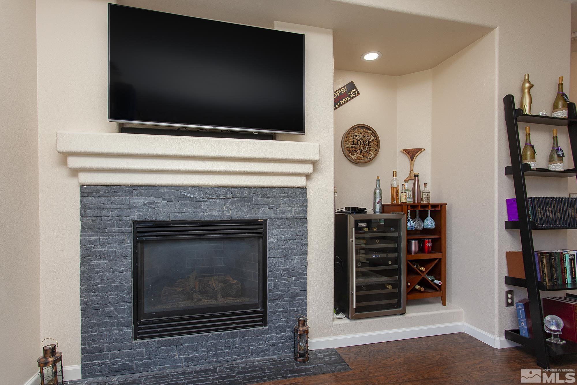 10459 Summershade Lane Reno, NV 89521 - Photo 6 of 40 Photo 6