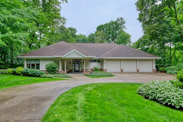 $1,795,000 | 811 Farwell Drive, Madison, WI 53704