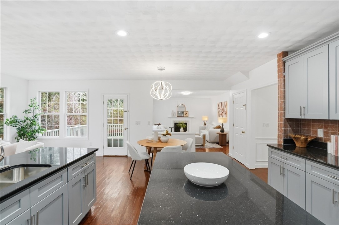 94 Castle Rocks Road Warwick, RI 02886 - Photo 21 of 32