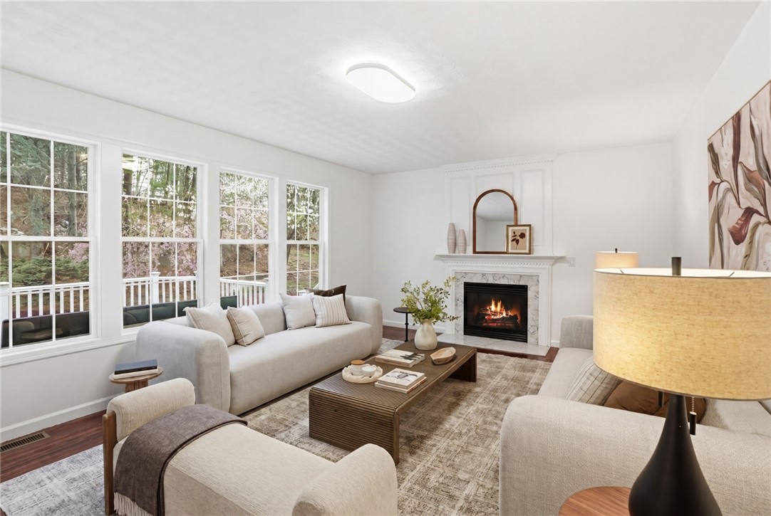 94 Castle Rocks Road Warwick, RI 02886 - Photo 5 of 32