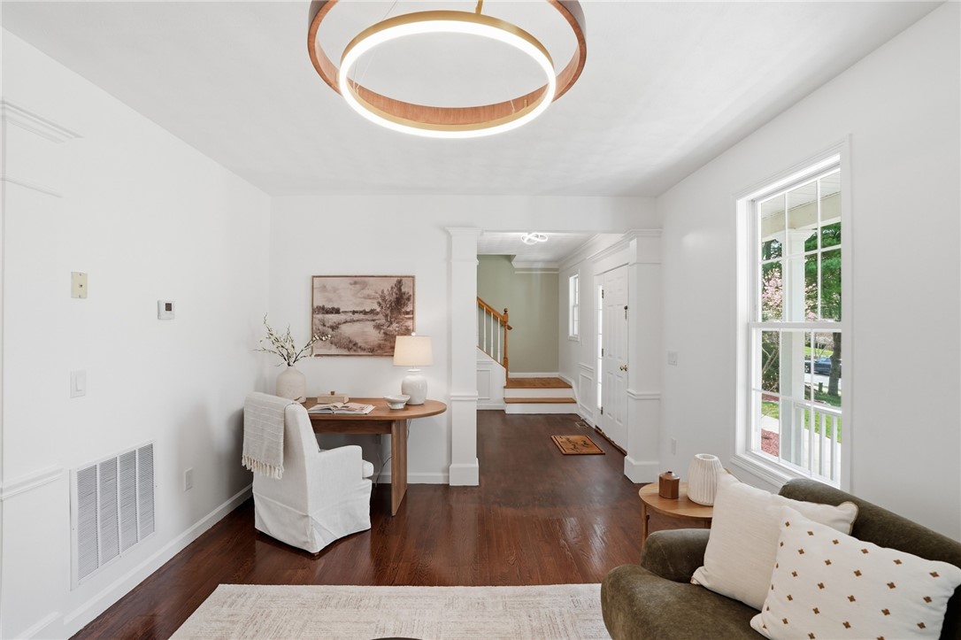 94 Castle Rocks Road Warwick, RI 02886 - Photo 9 of 32