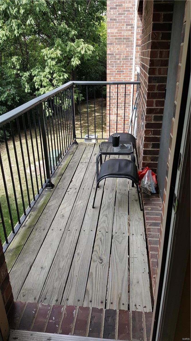 2307 Kratky Road, Unit B St. Louis, MO 63114 - Photo 2 of 12 Gallery Image 2