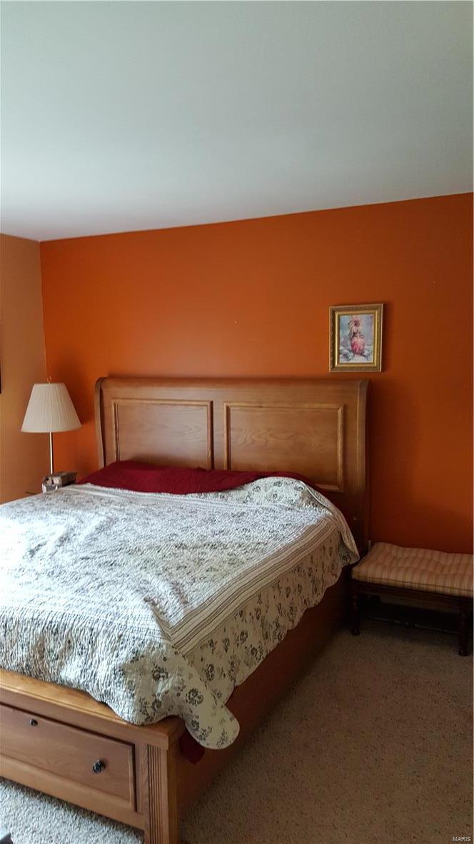 2307 Kratky Road, Unit B St. Louis, MO 63114 - Photo 6 of 12 Gallery Image 6