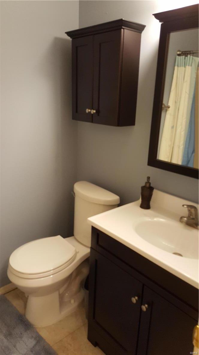 2307 Kratky Road, Unit B St. Louis, MO 63114 - Photo 9 of 12 Gallery Image 9