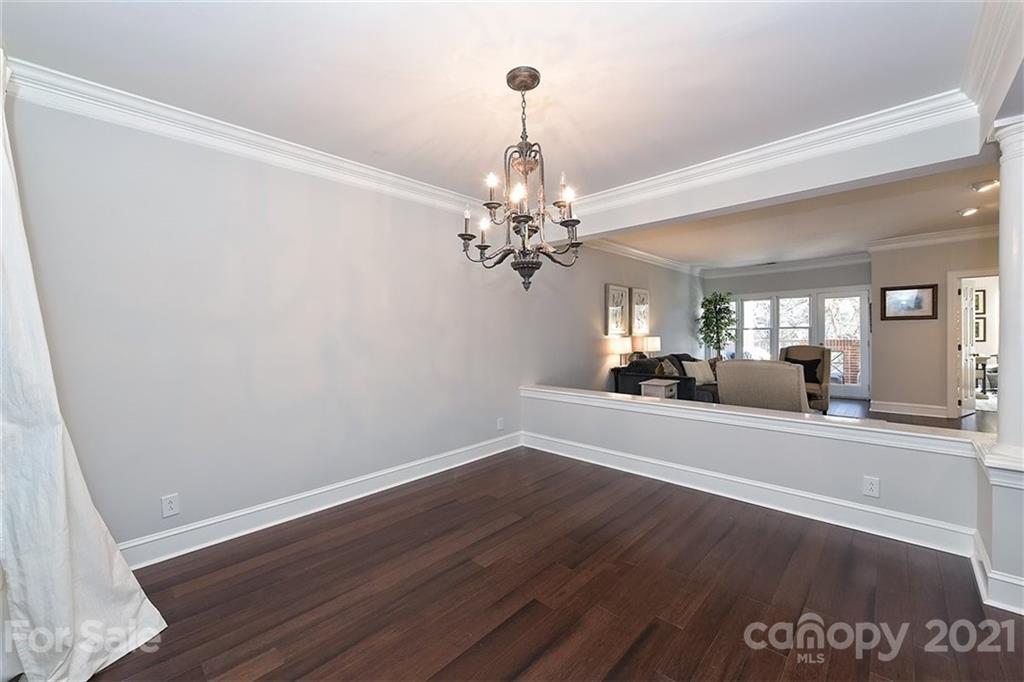 325 Queens Road, Unit 16 Charlotte, NC 28204 - Photo 2 of 39 Gallery Image 2