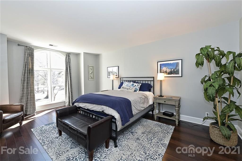 325 Queens Road, Unit 16 Charlotte, NC 28204 - Photo 24 of 39 Gallery Image 24