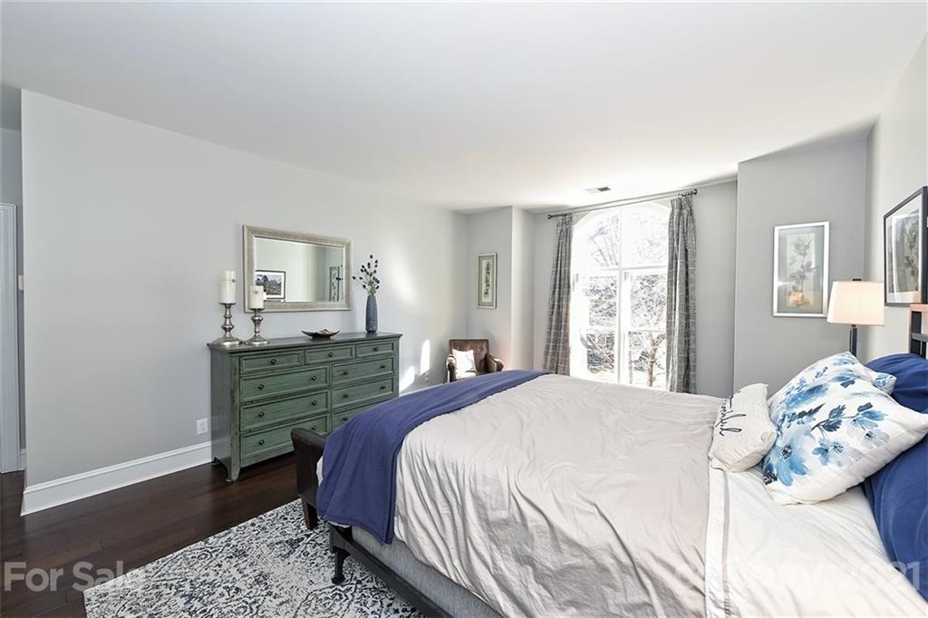 325 Queens Road, Unit 16 Charlotte, NC 28204 - Photo 26 of 39 Gallery Image 26