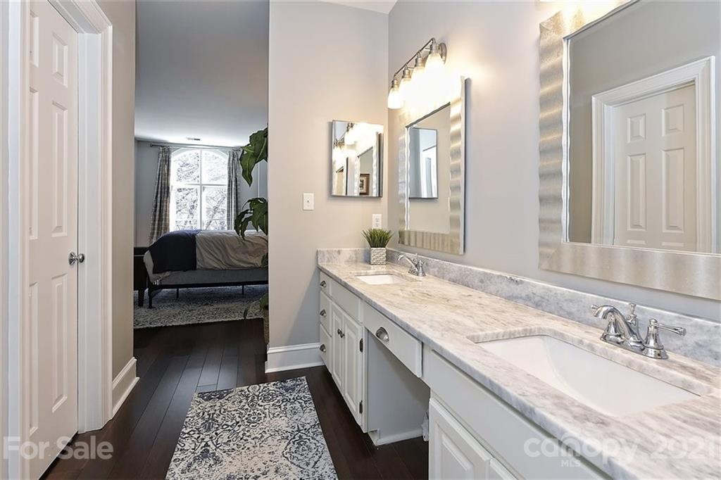325 Queens Road, Unit 16 Charlotte, NC 28204 - Photo 27 of 39 Gallery Image 27