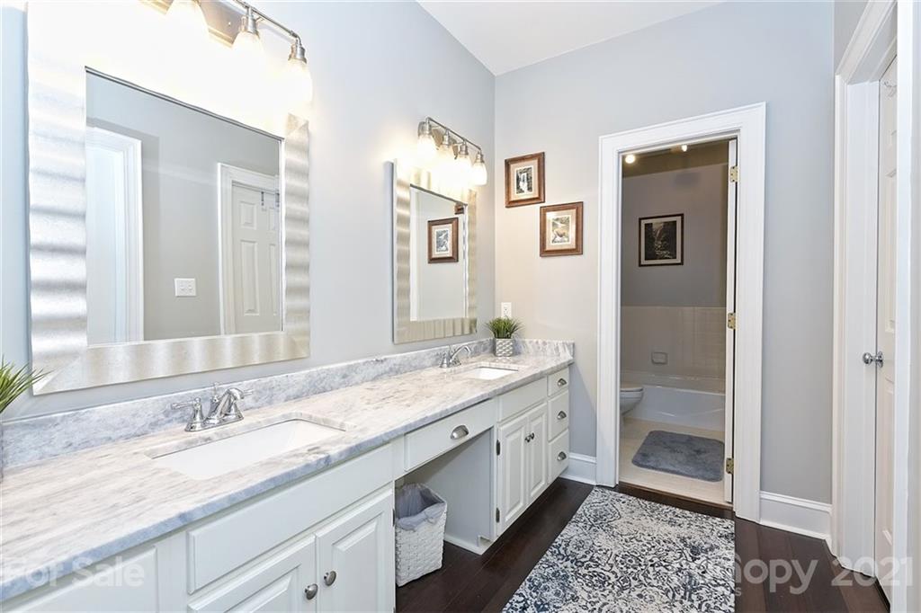 325 Queens Road, Unit 16 Charlotte, NC 28204 - Photo 28 of 39 Gallery Image 28