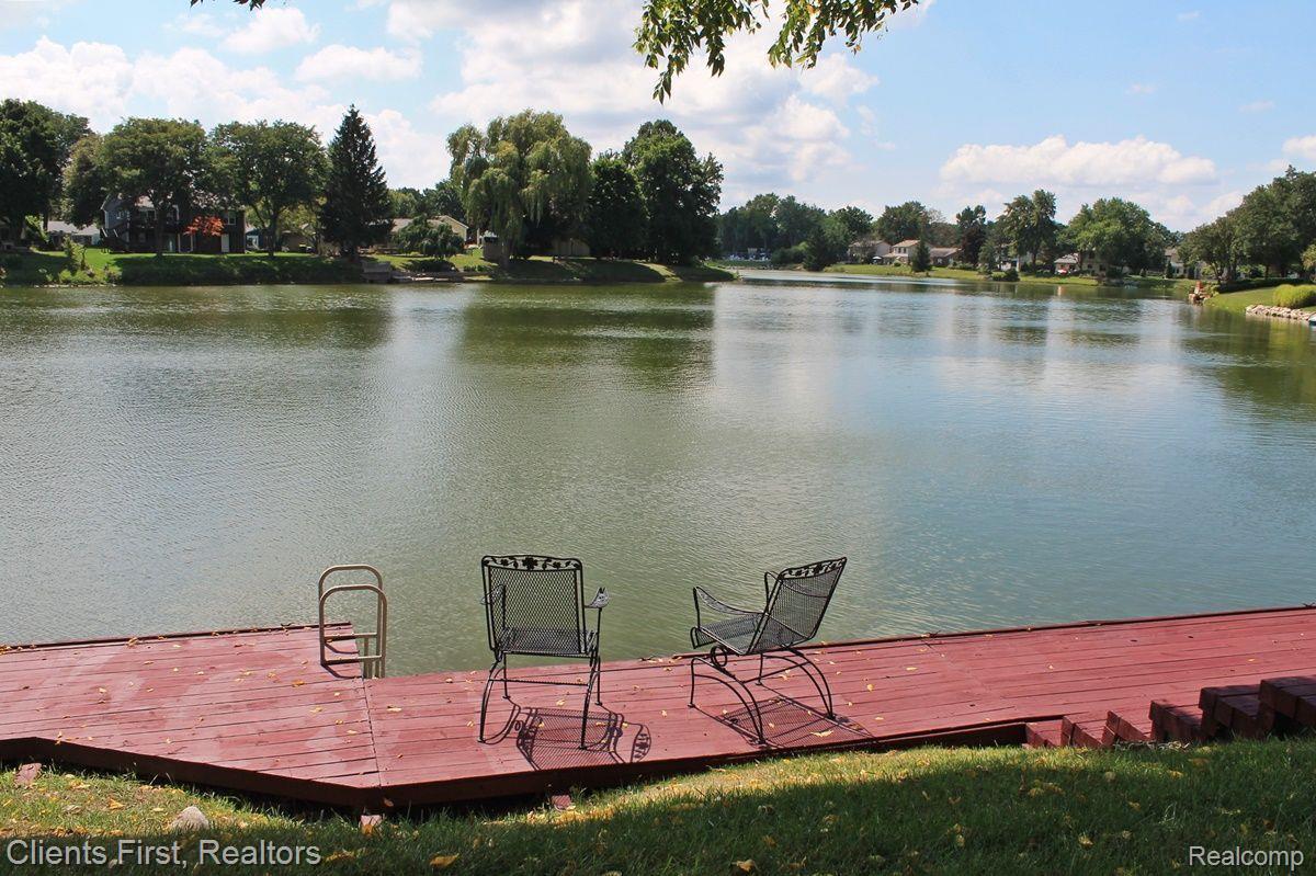 40679 Village Wood Road Novi, MI 48375 - Photo 5 of 64 Gallery Image 5