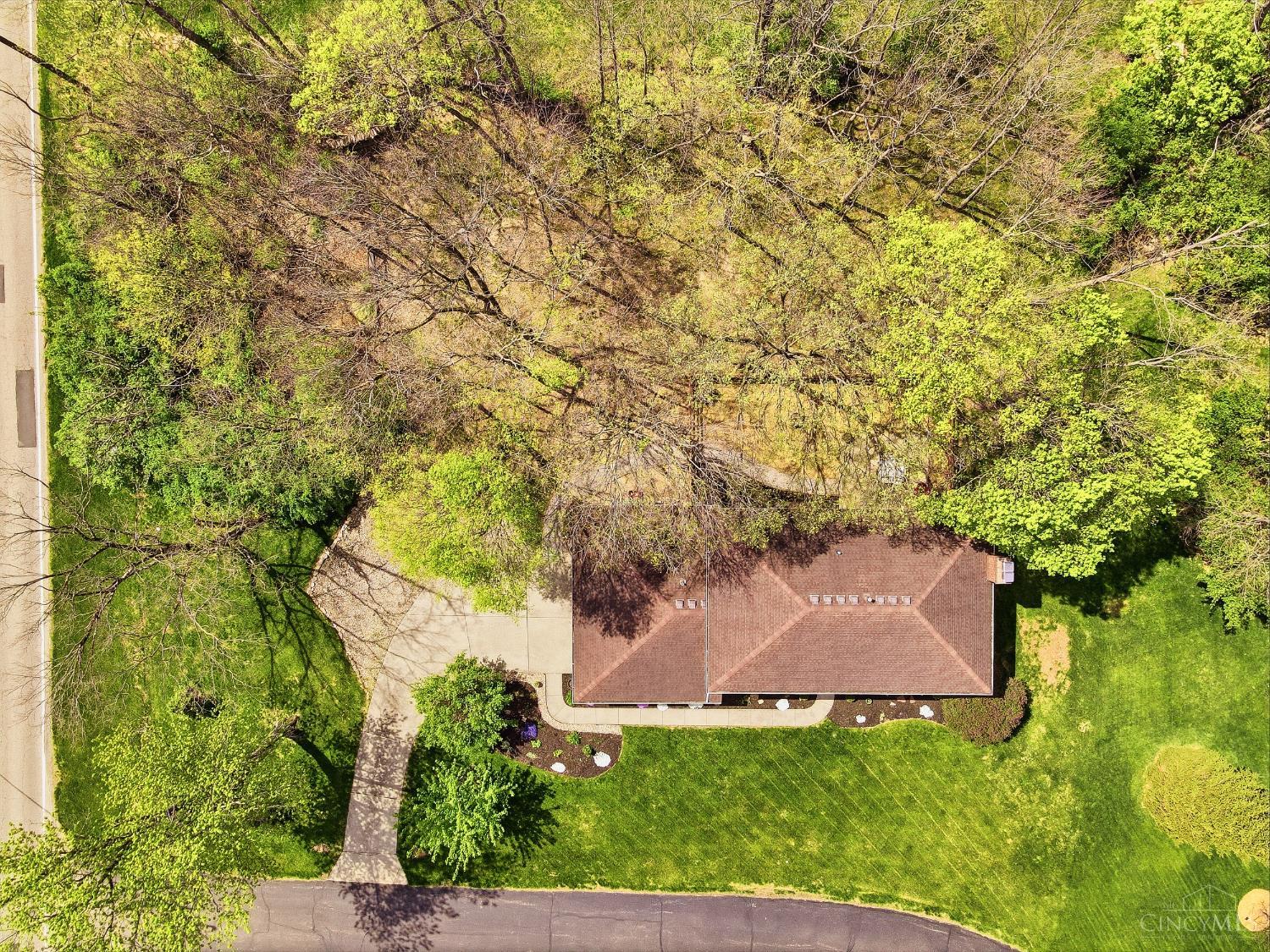 4374 Boomer Road Cincinnati, OH 45247 - Photo 46 of 49