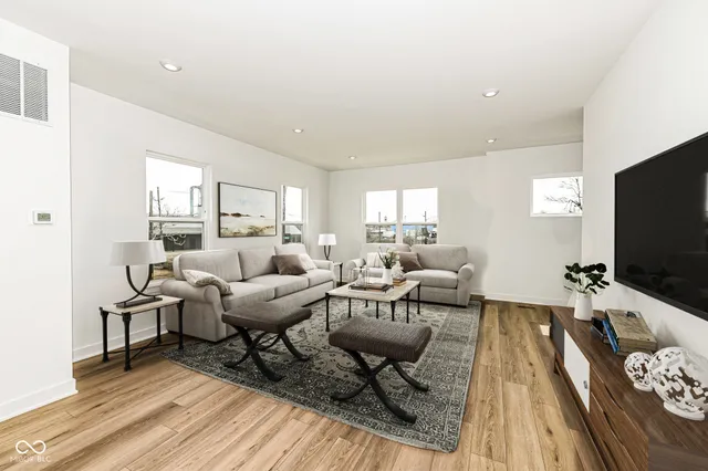 $360,000 | 928 East 24th Street, Indianapolis, IN 46205