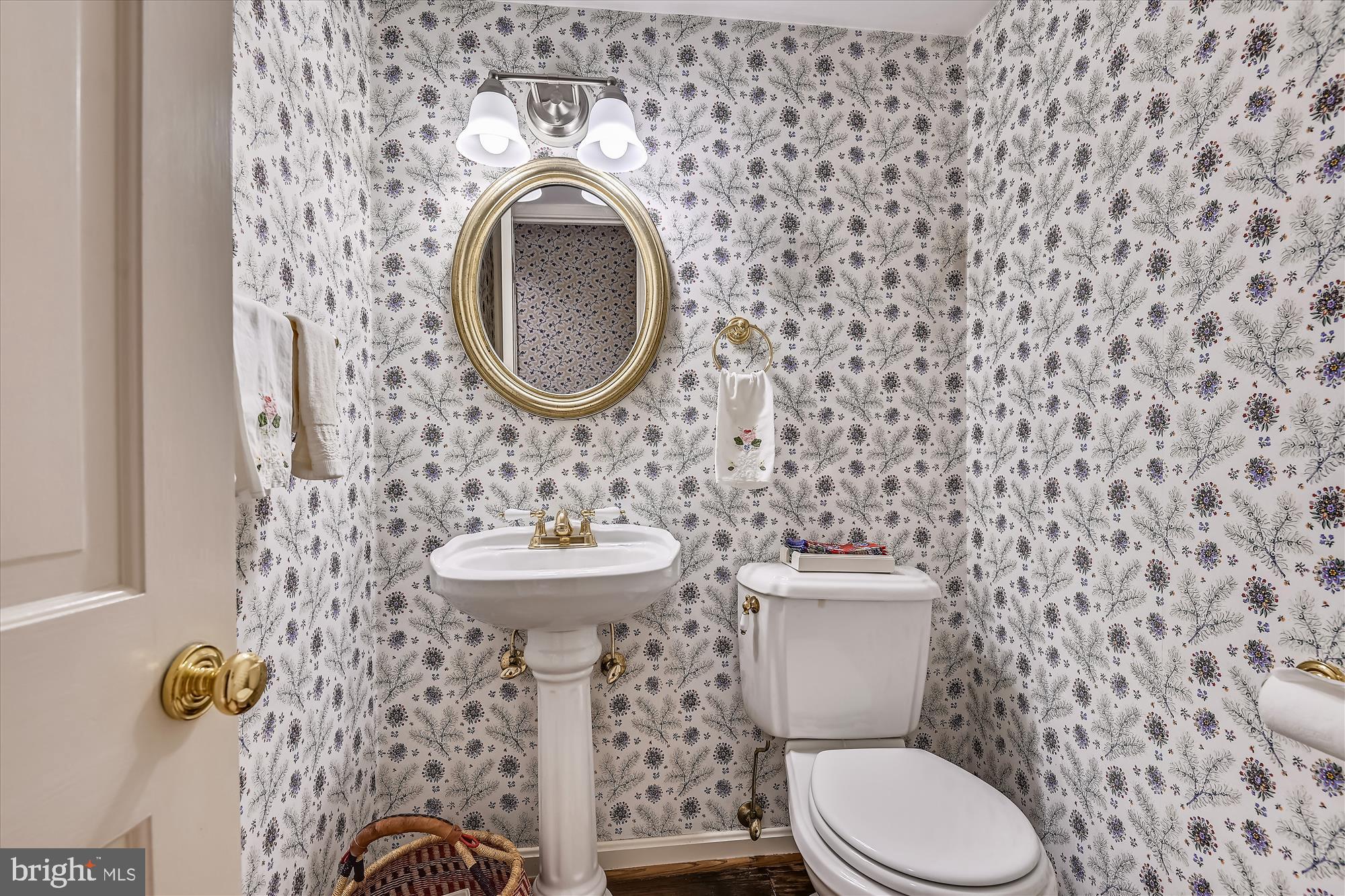 1717 Circle Road Baltimore, MD 21204 - Photo 22 of 96 Main level powder room