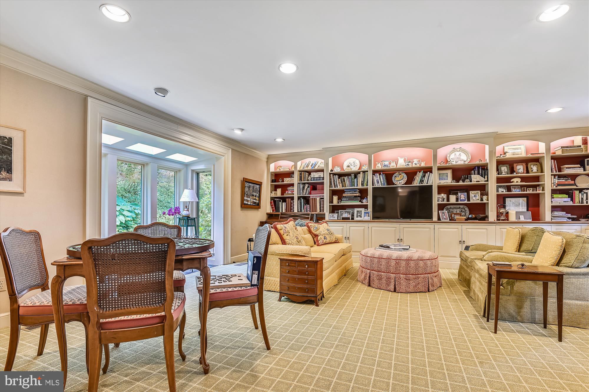 1717 Circle Road Baltimore, MD 21204 - Photo 26 of 96 Family room