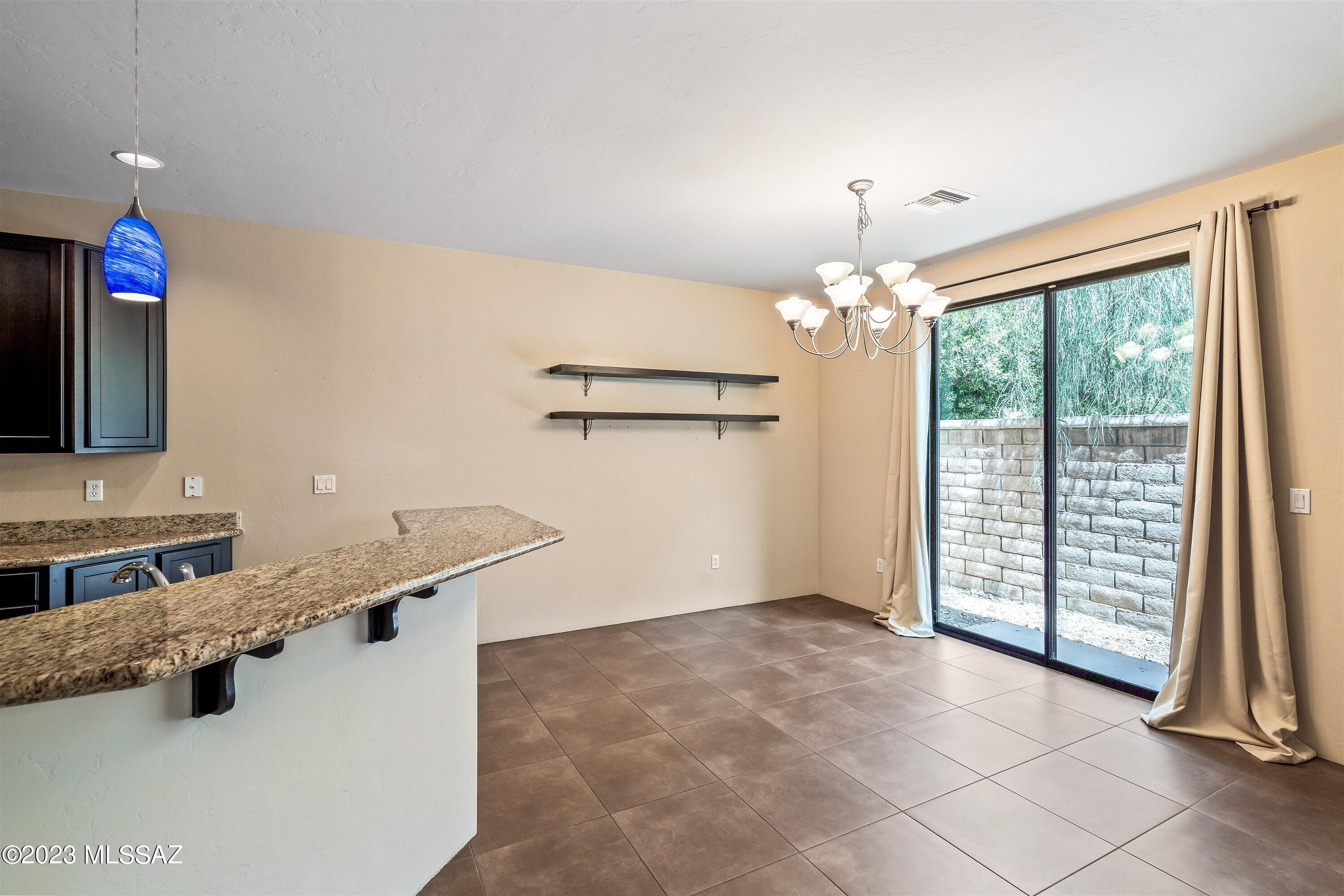 181 East Calderwood Road Tucson, AZ 85704 - Photo 10 of 41