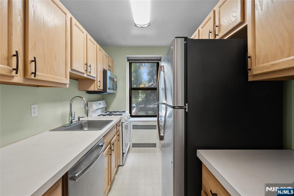 100 Prospect Avenue, Unit 1O Hackensack, NJ 07601 - Photo 13 of 22