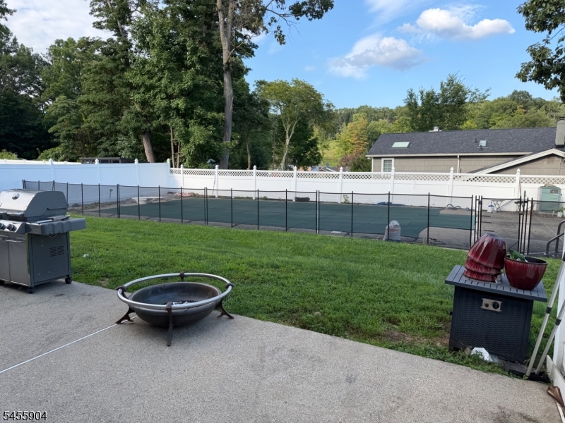 67 Coventry Road Wayne, NJ 07470 - Photo 24 of 26 Gallery Image 24