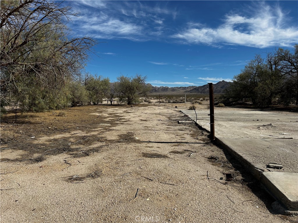 87780 Amboy Road Twentynine Palms, CA 92277 - Photo 8 of 23 a view of an ocean beach