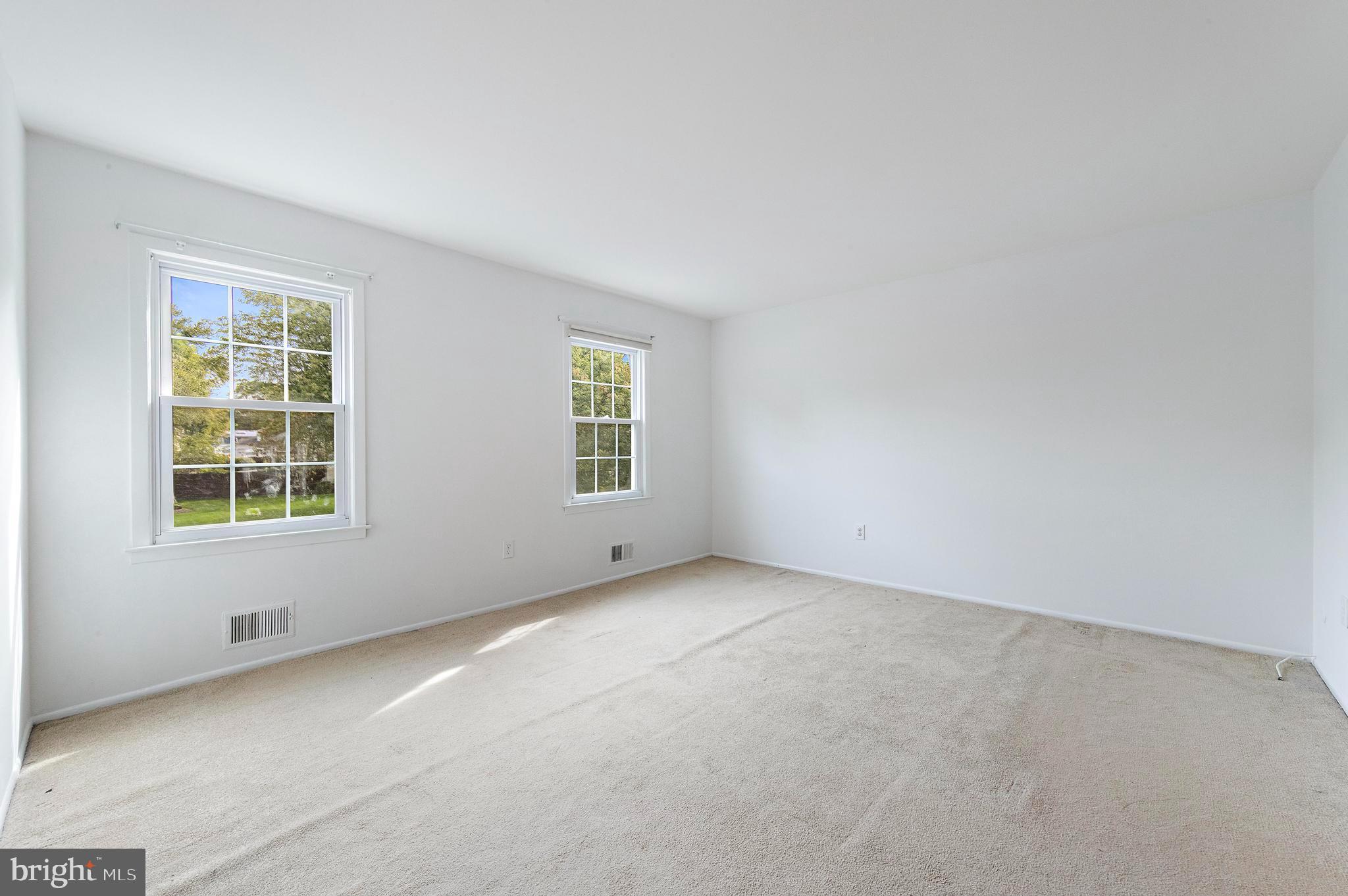 52 Colleen Circle Ewing, NJ 08638 - Photo 11 of 67