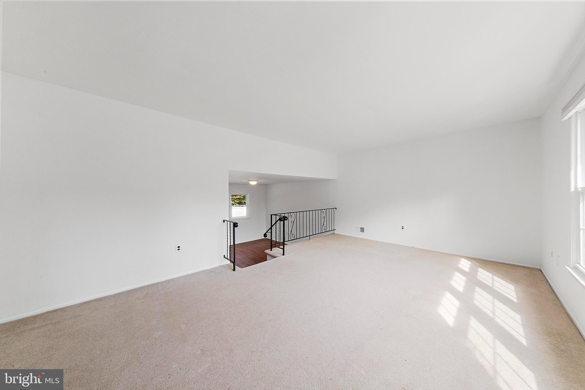 52 Colleen Circle Ewing, NJ 08638 - Photo 3 of 67