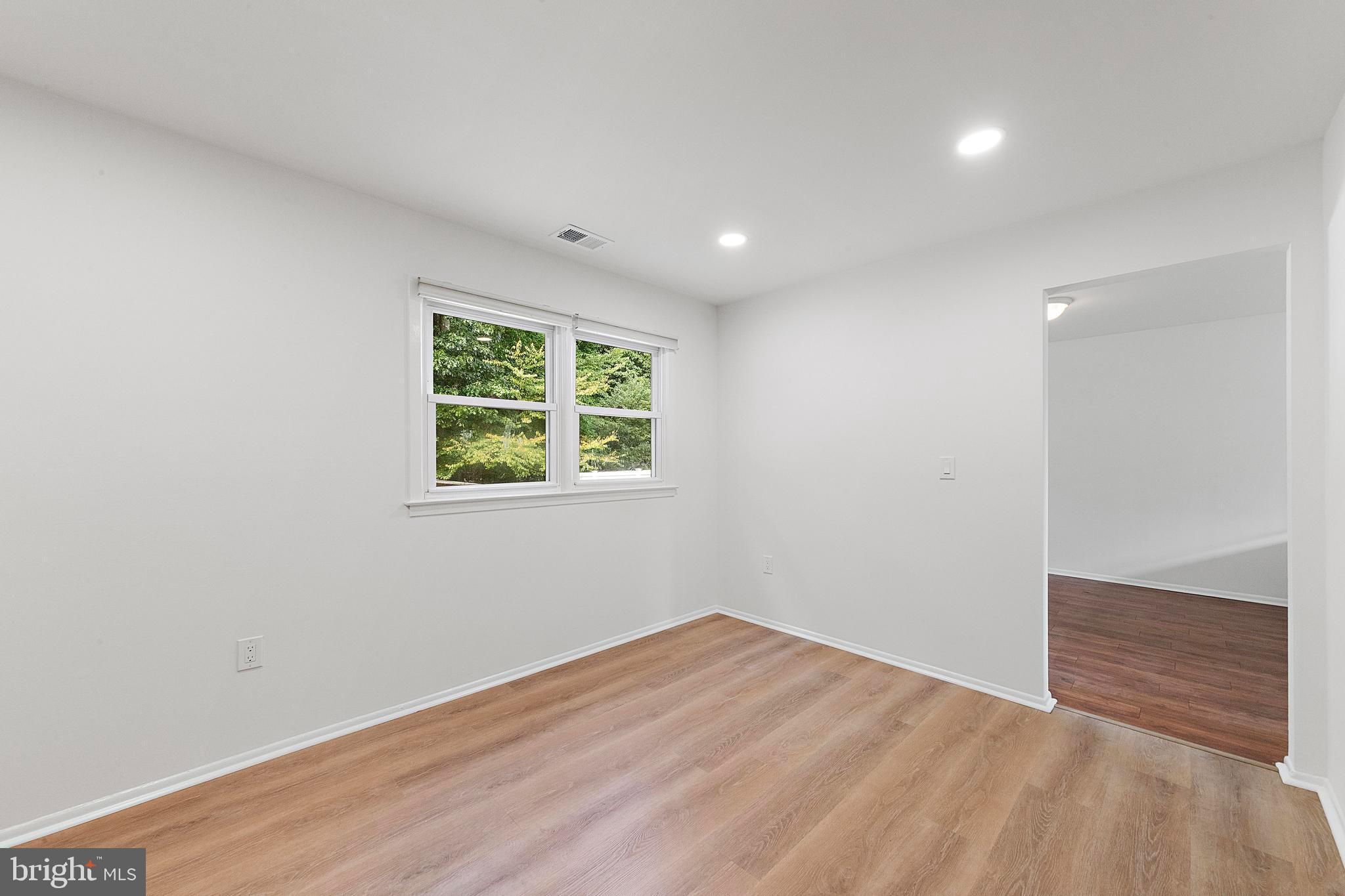 52 Colleen Circle Ewing, NJ 08638 - Photo 9 of 67