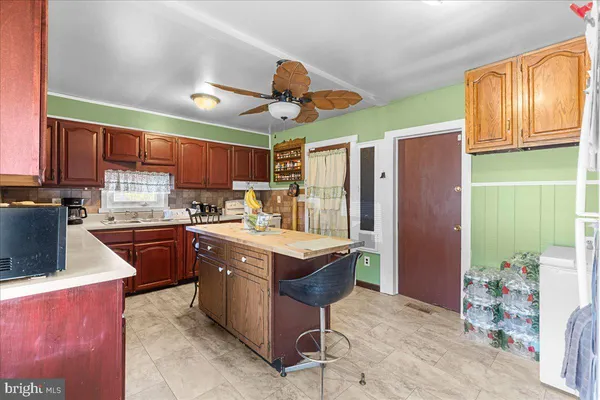 $379,900 | 21 Buttonwood Drive, Ewing, NJ 08638