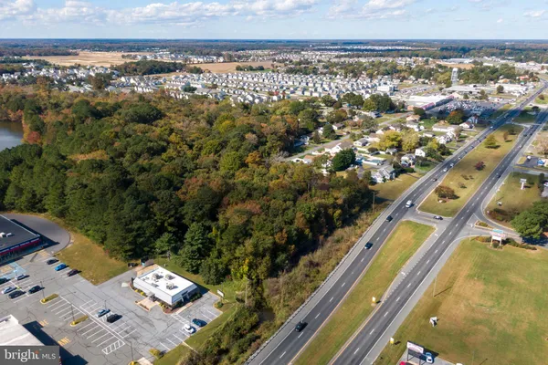 $895,000 | 28592 Dupont Boulevard, Millsboro, DE 19966