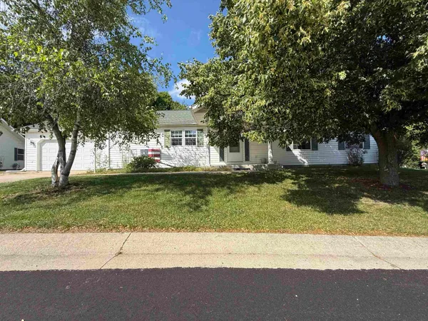 $122,500 | N115W20994 Brookside Drive, Germantown, WI 53022