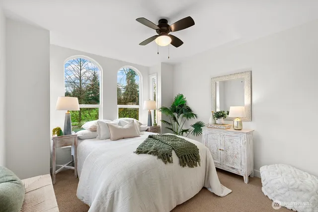 $960,000 | 9221 College Way North, Seattle, WA 98103