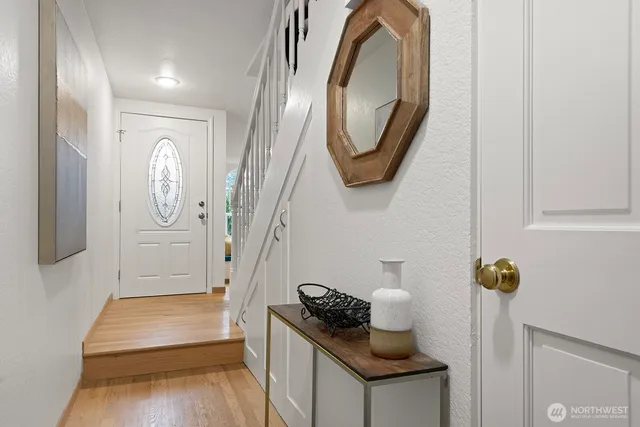 $960,000 | 9221 College Way North, Seattle, WA 98103