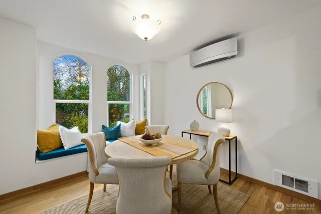 $960,000 | 9221 College Way North, Seattle, WA 98103