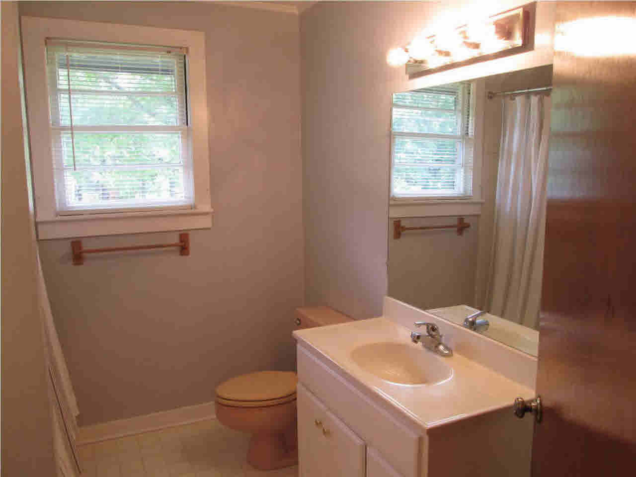 9679 Springridge Road Terry, MS 39170 - Photo 19 of 29 Hall bath
