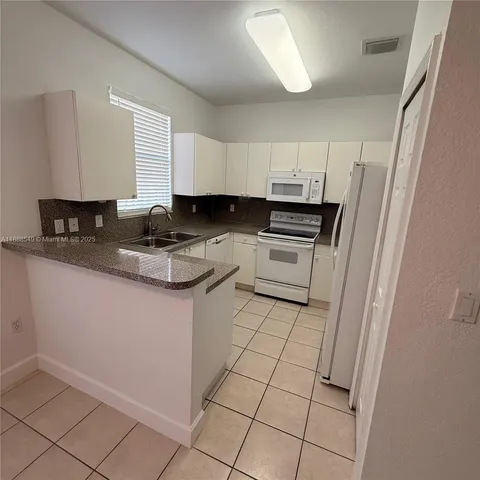 $2,990 | 12185 Southwest 125th Court, Unit 12185, Miami, FL 33186