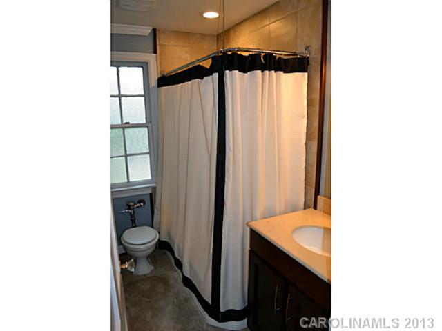 108 Colville Road, Unit 22B Charlotte, NC 28207 - Photo 11 of 16