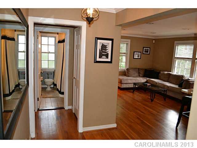 108 Colville Road, Unit 22B Charlotte, NC 28207 - Photo 3 of 16