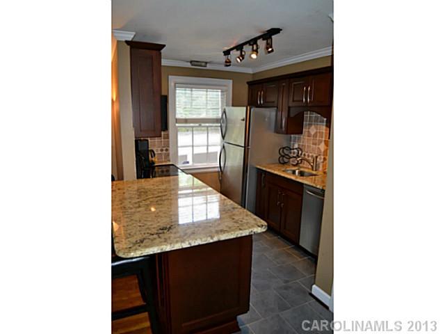 108 Colville Road, Unit 22B Charlotte, NC 28207 - Photo 5 of 16
