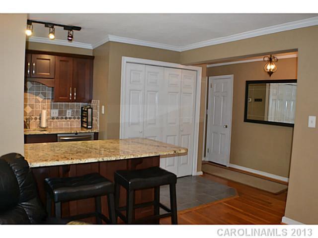 108 Colville Road, Unit 22B Charlotte, NC 28207 - Photo 7 of 16