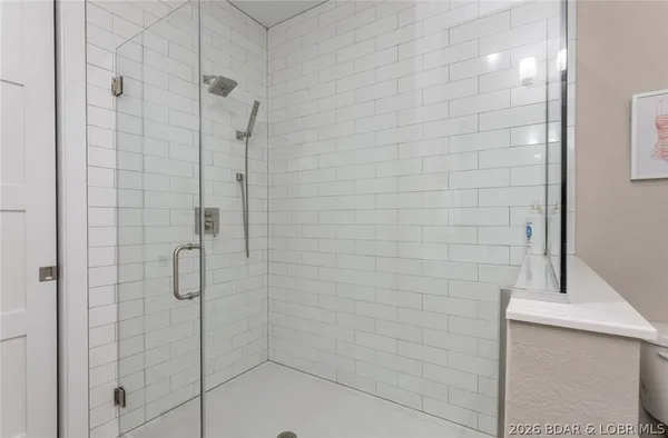 $834,900 | 182 Vintage Drive, Unit 2B, Four Seasons, MO 65049