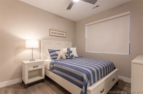 $834,900 | 182 Vintage Drive, Unit 2B, Four Seasons, MO 65049