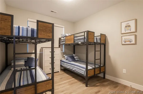 $834,900 | 182 Vintage Drive, Unit 2B, Four Seasons, MO 65049