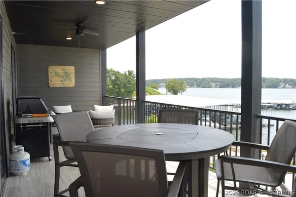 $834,900 | 182 Vintage Drive, Unit 2B, Four Seasons, MO 65049