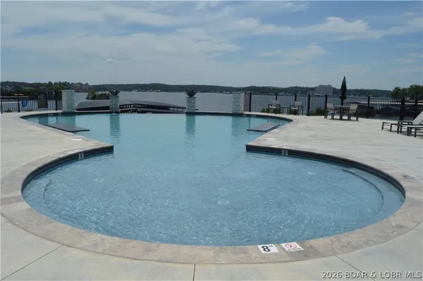 $834,900 | 182 Vintage Drive, Unit 2B, Four Seasons, MO 65049